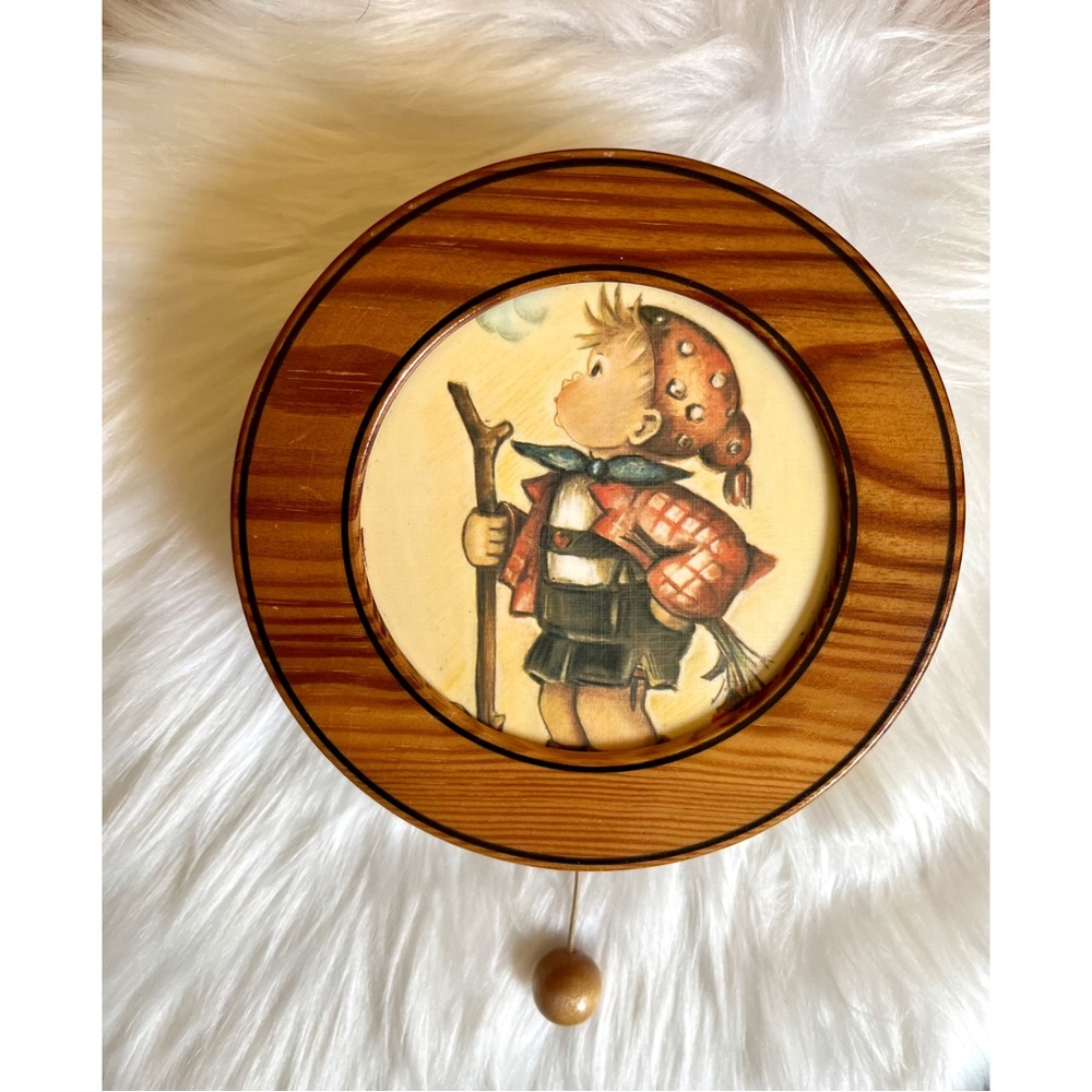 Vintage Hummel Pull String Wall Hanging Music Box